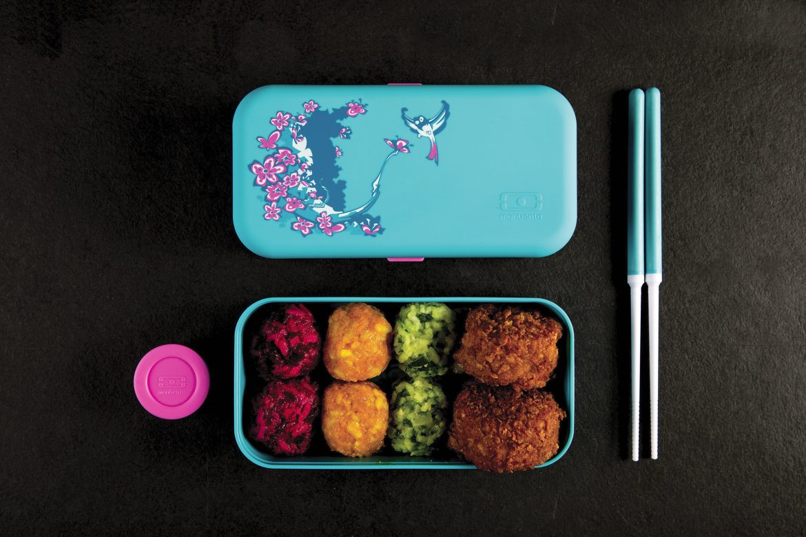 “Mozza Stuff” Chicken Nuggets + Vegetable oni